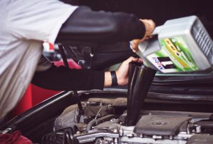 Hurtownie olejów - gdzie znaleźć wysokiej jakości produkty dla twojego samochodu?